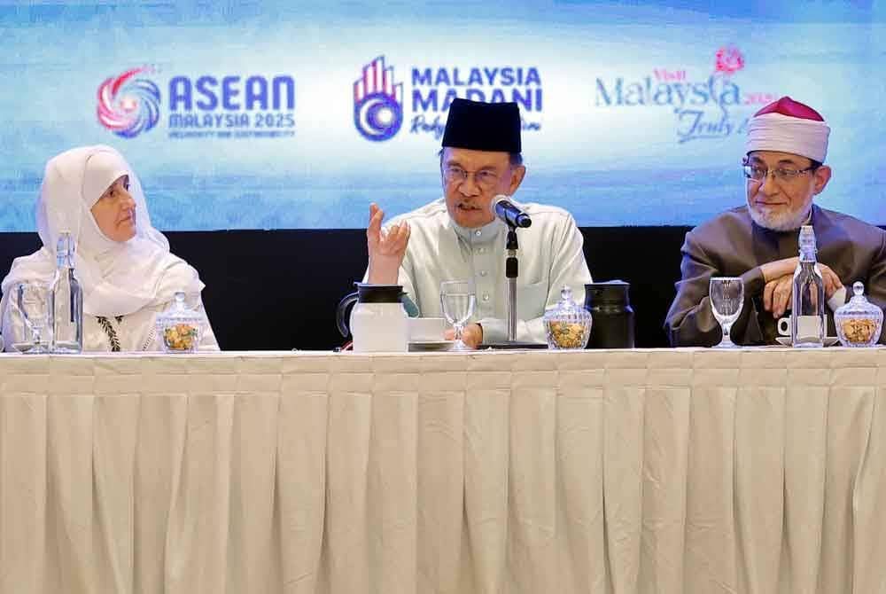 Pemimpin Thailand-Kemboja akan berunding di Putrajaya hari ini.