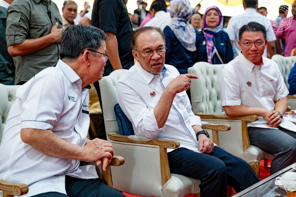 Anwar belum dapat maklumat Jho Low guna passport antarabangsa palsu