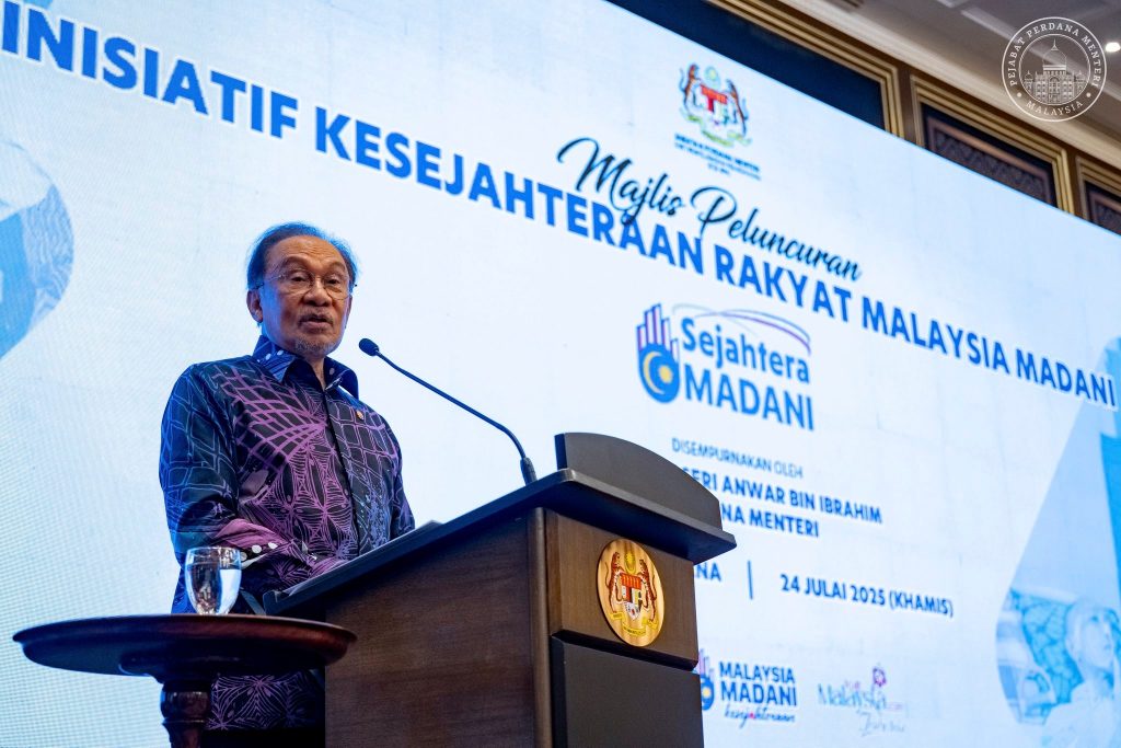 Sanusi kena faham perbezaan bantuan dan belanjawan – PM