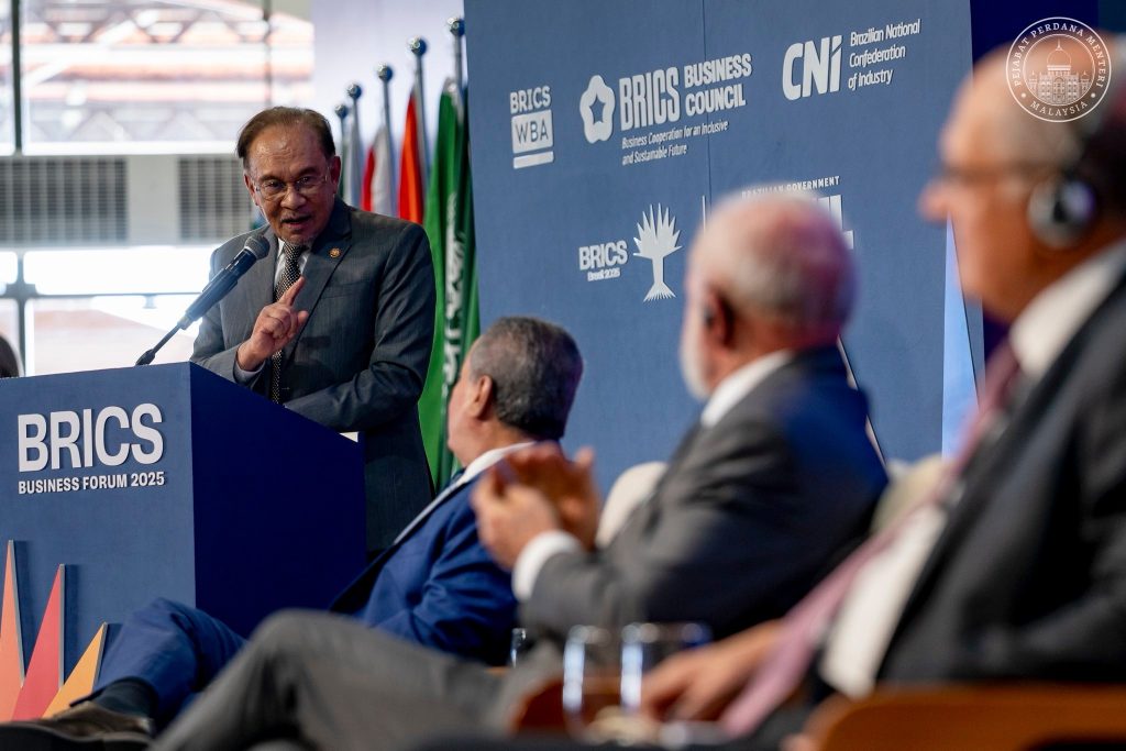 ASEAN tingkat penggunaan mata wang tempatan tegas Anwar dalam forum BRICS