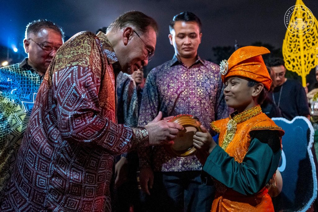 Budaya, ekonomi perlu selari diperkukuhkan – PM