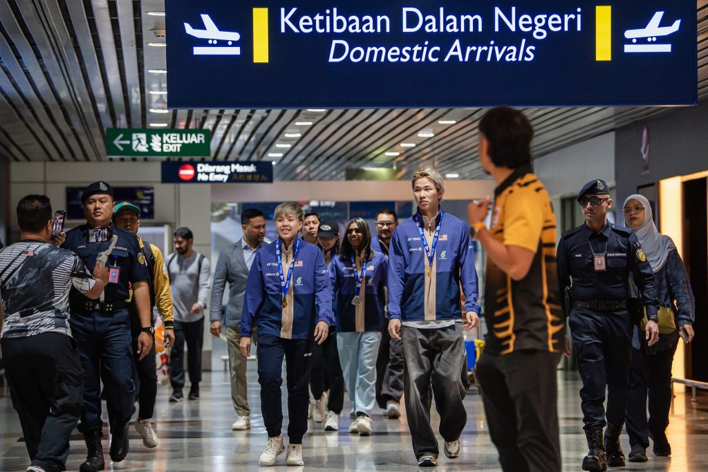 Juara dunia disambut meriah!