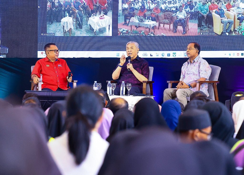 Pemimpin MIC hadir program Armada, BN minta penjelasan MIC