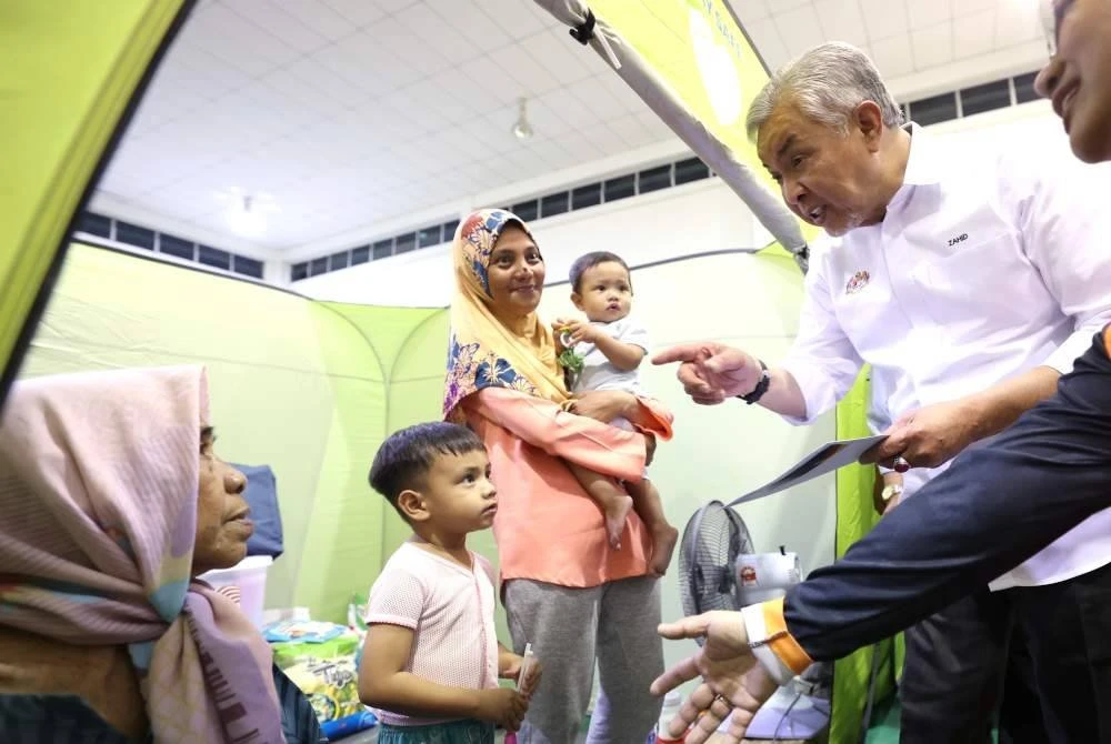 Bencana di Sabah: Zahid turun padang tinjau situasi