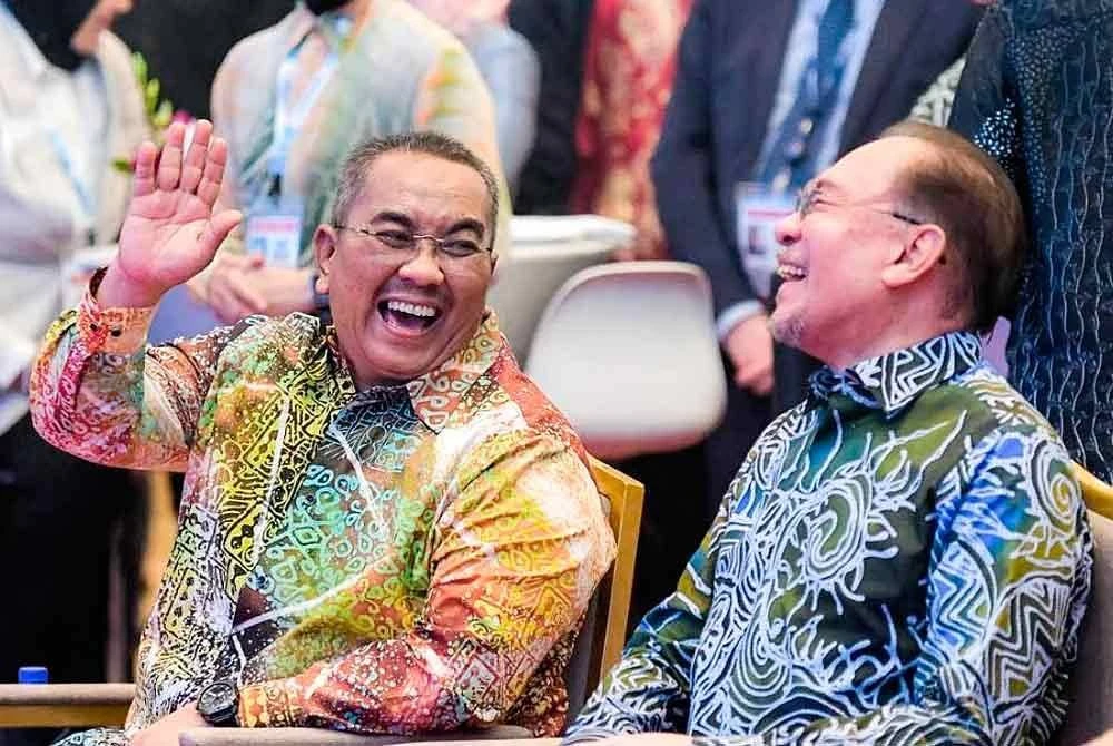 Anwar, Sanusi setuju berdamai tamat saman fitnah