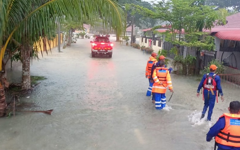 Waspada! Dua sungai di Kelantan lepasi paras bahaya