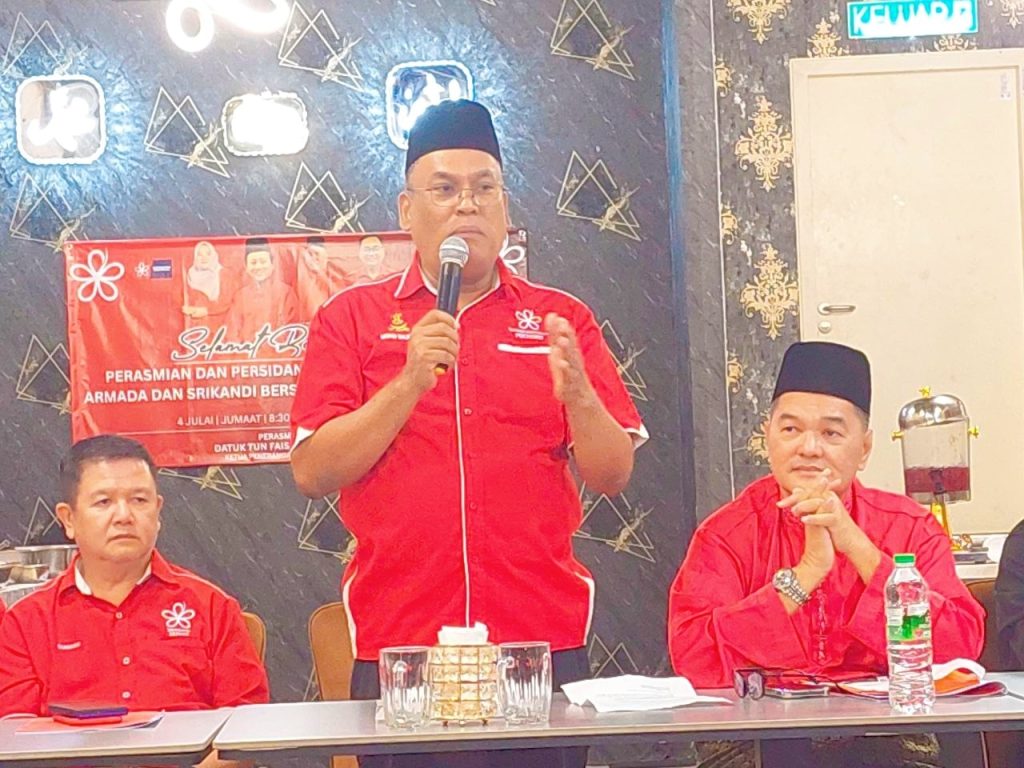 Bersatu terus bergolak, giliran Ketua Bahagian Puchong dipecat