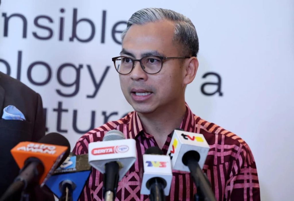 Rumah bangsa UMNO’ tiada masalah – Fahmi