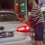 Stesen minyak kena tindakan kerana jual RON95 kepada kenderaan asing