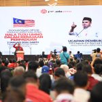 Azalina pertikai ‘survey’ Pemuda UMNO keluar kerajaan