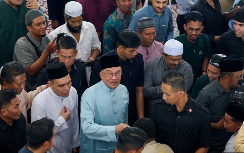 Golongan terpinggir harus terus disantuni – Anwar