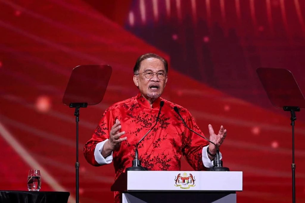 Anwar seru rakyat perkukuh keharmonian sempena Tahun Baharu Cina