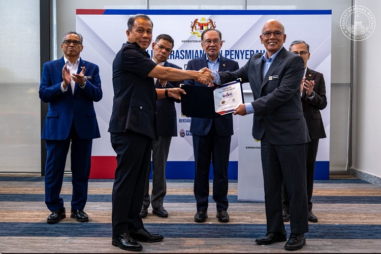 PM arah tingkatkan pendidikan, kesedaran awam tangani jenayah dalam talian