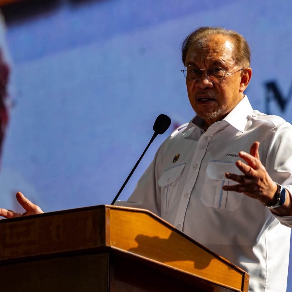 Anwar ingatkan jangan guna isu institusi diraja modal kempen