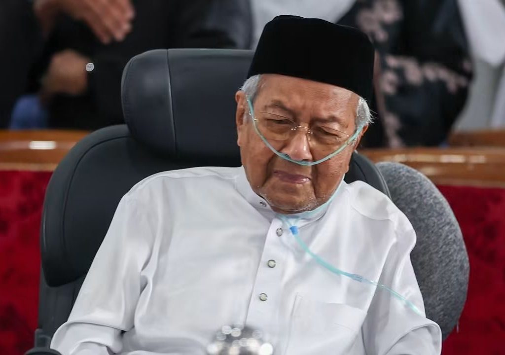 Tun M dimasukkan ke IJN untuk pemantauan